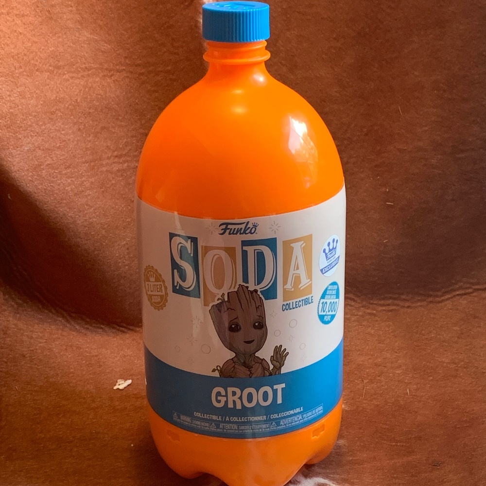 Funko soda 3 liter bottle Groot (NWT) - Picture 5 of 10